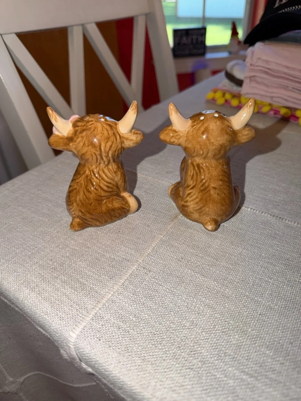 Cow Salt & Pepper Set. NWT - Picture 3 of 3